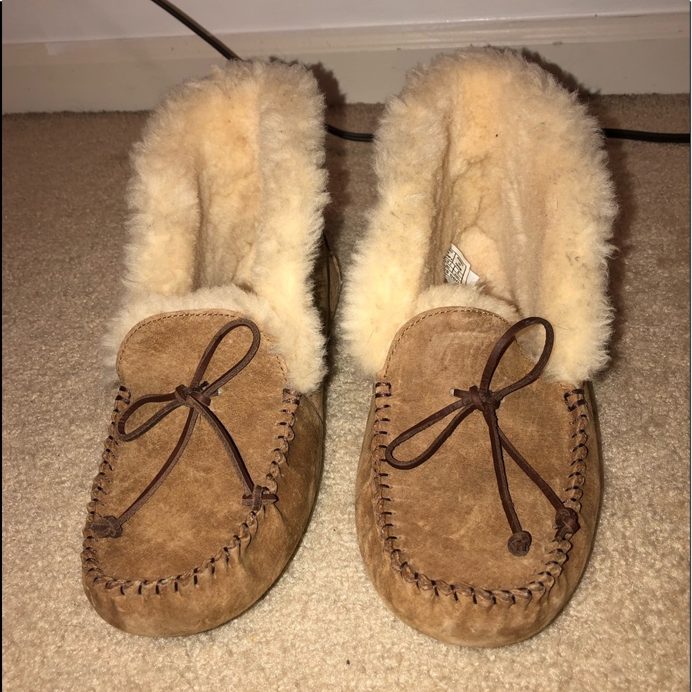 Ugg Alena slippers